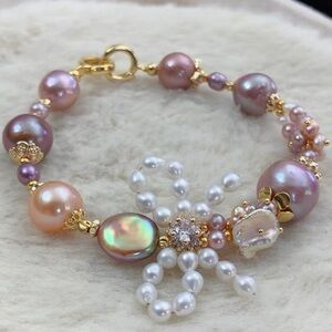 Elegant Genuine Pearl and Bow Bracelet